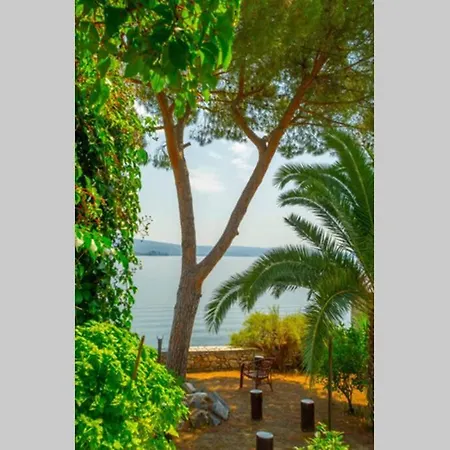 Ferienhaus Natali's By The Sea Kato Gatzea