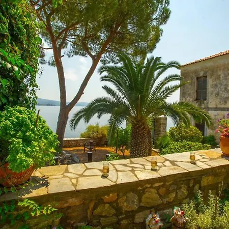 Natali's By The Sea Ferienhaus *