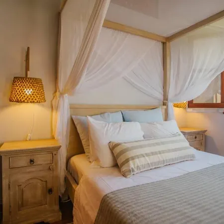 Natali's By The Sea Ferienhaus *