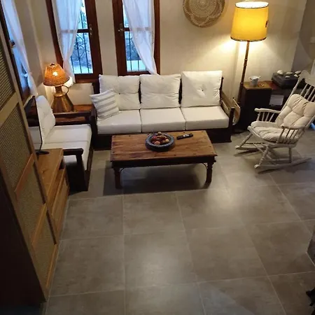Ferienhaus Natali's By The Sea Kato Gatzea