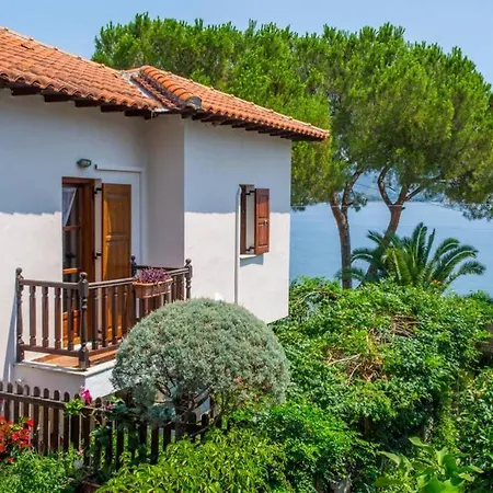 Natali's By The Sea Kato Gatzea