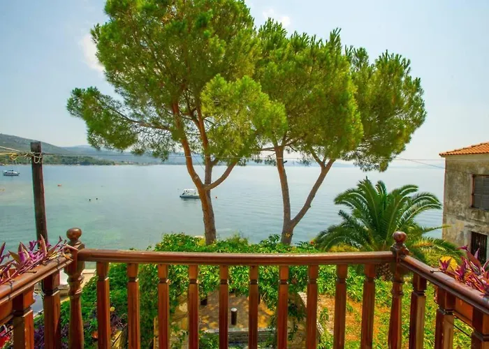 Natali's By The Sea * Kato Gatzea