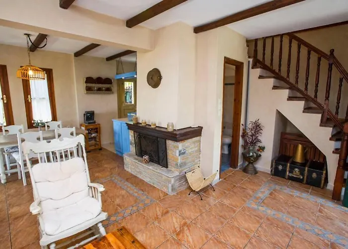 Natali's By The Sea Kato Gatzea