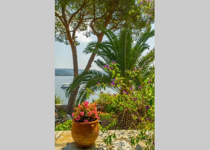 Case de vacanță Natali's By The Sea