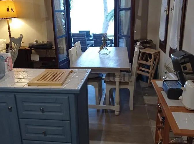 Natali's By The Sea Case de vacanță